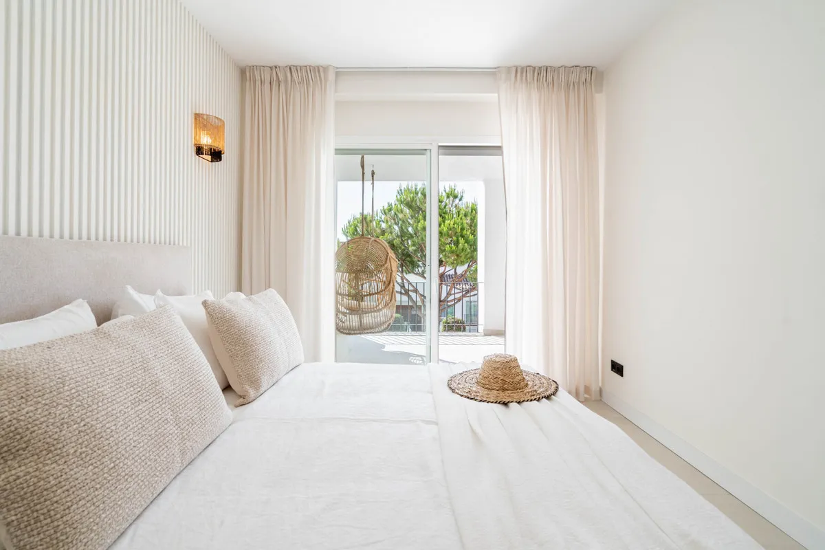 a888473e-4411-4551-9cfe-4ad225328ebf