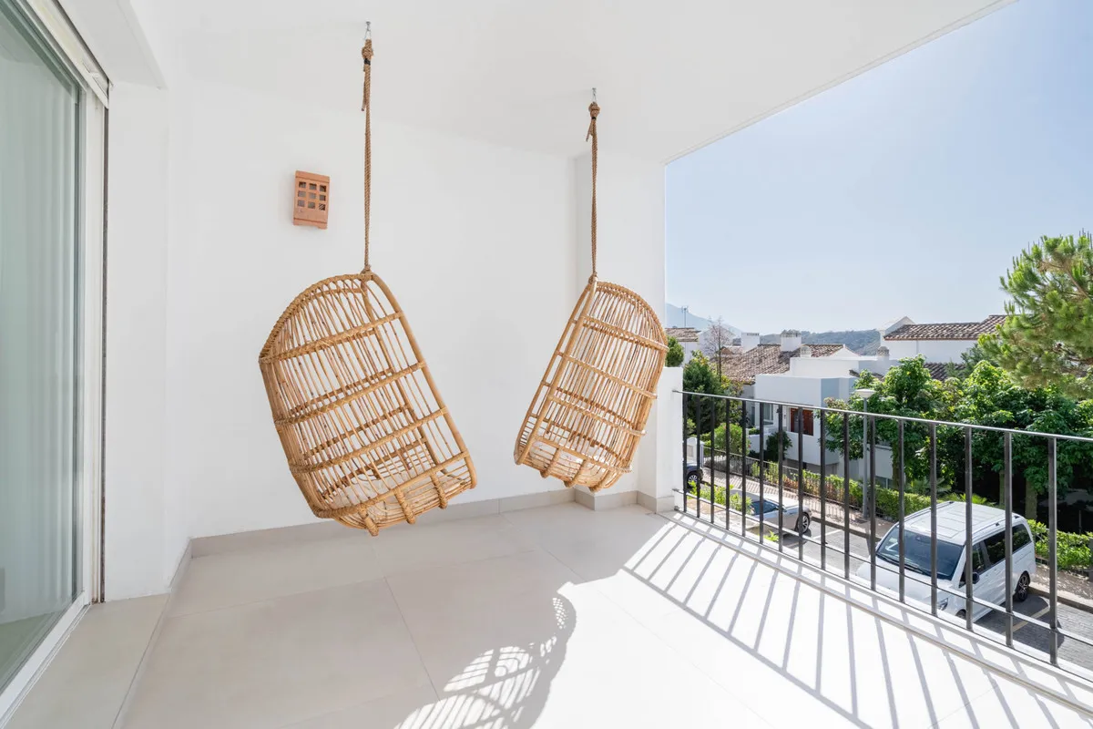 b0192dc5-50b8-48fe-92d4-9cd747cfa48b