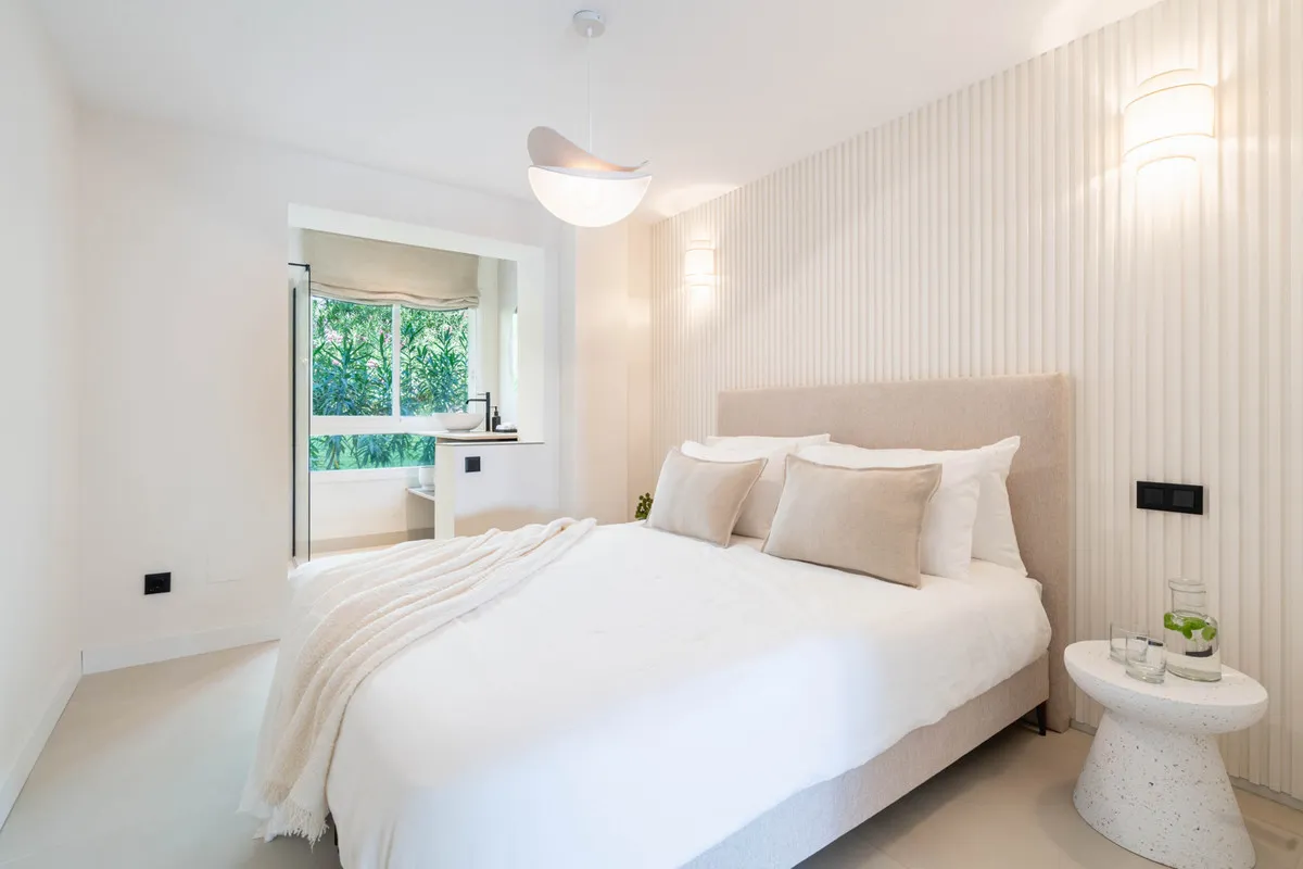 c1099cbc-fbf0-4044-bf64-ebcbe1a6443a