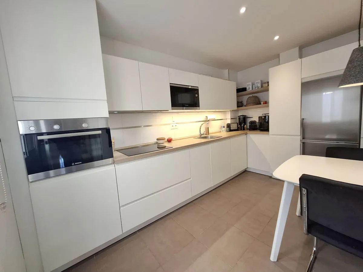 3ab313f3-c2a0-4b51-968d-49ff3e54f3a0