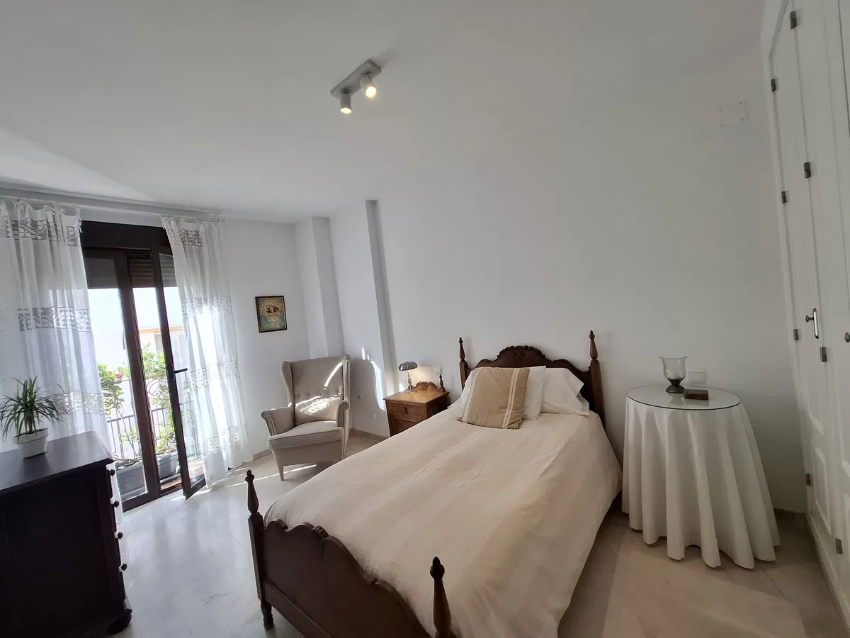 40ddf21c-6927-4774-94fd-8626fae49bc1