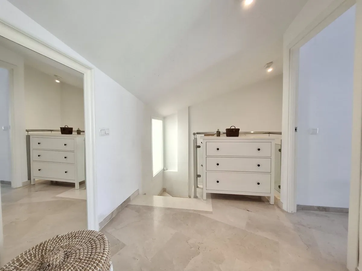 a070a463-aec7-4d15-8500-f7091bac7180