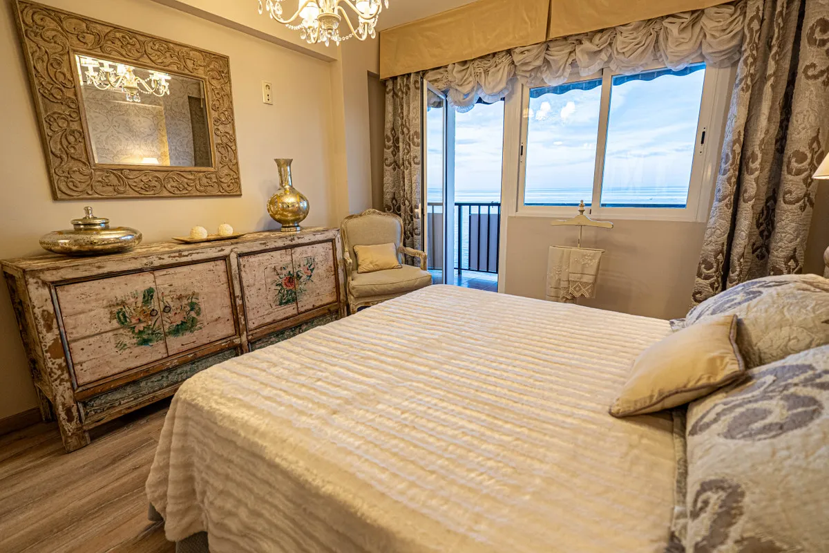 7020572e-61f4-4df7-a8e1-88a8e05b990b