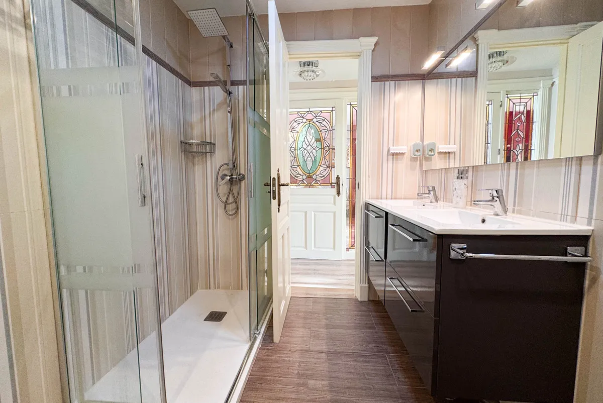 8cdd24e6-248a-4b07-8521-e51abc7f669e