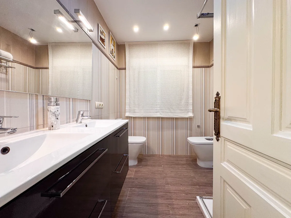 e50a08ea-830a-41b0-ba9e-367c720176ee