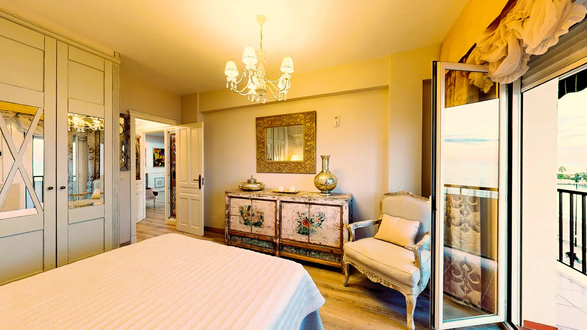 f8a94f1e-055f-4034-b9a7-db0636a13002