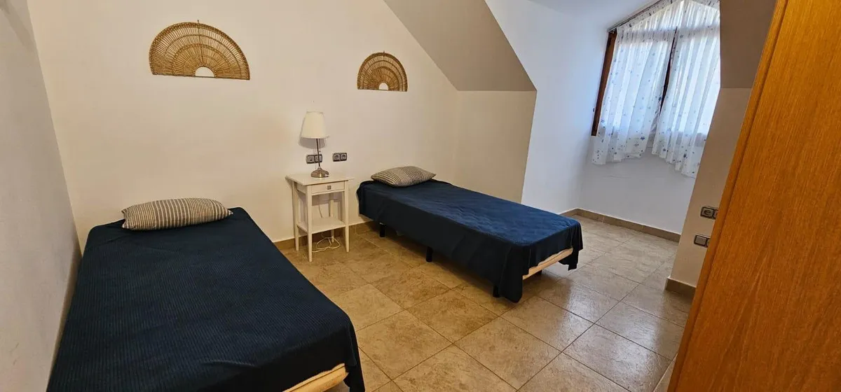 5af624b6-e5df-4b94-88c2-cf224aca5d1d