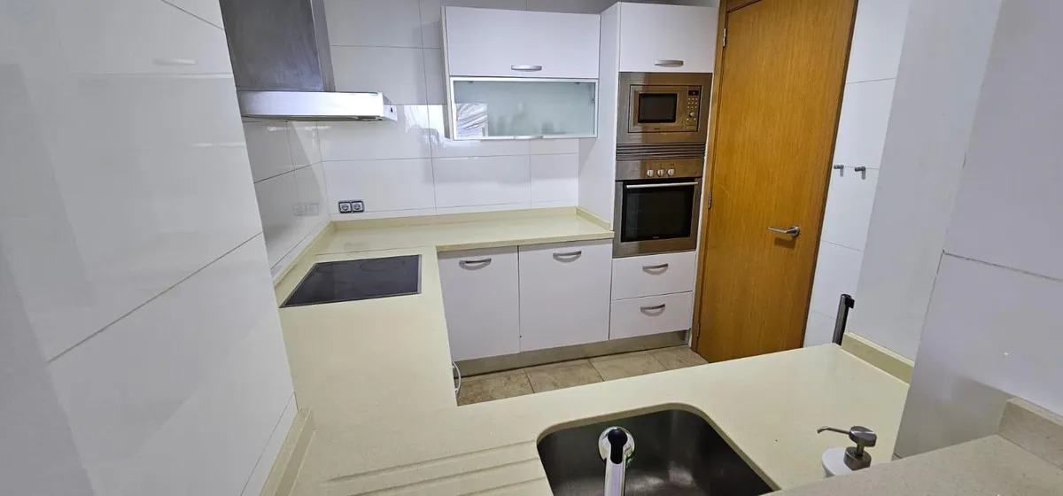 92d9abff-12ff-4640-b0e7-351784e4fbcd