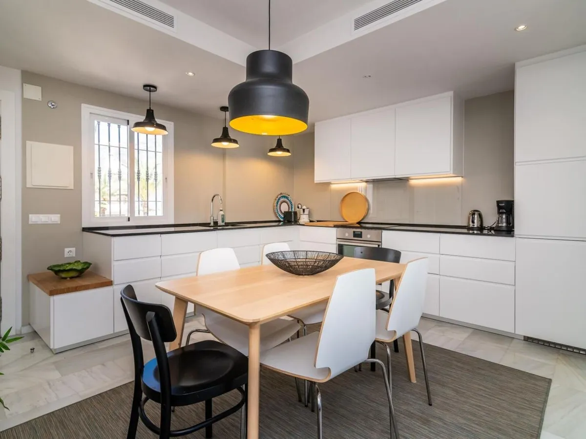 acf0ebe4-3a88-45e8-9b50-f8a9bb9cb3f0