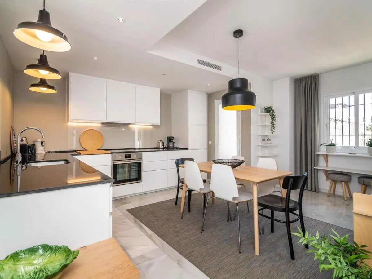 d9fafcf3-cd44-4b36-ac3c-c776bede65b1