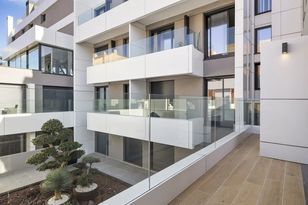 74be0ca3-b6d0-444d-a860-c2cb4c5af33d