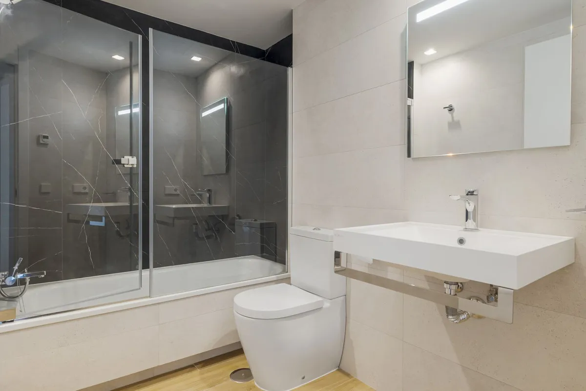 f33557f9-9273-45f3-8da7-938e82181c3f