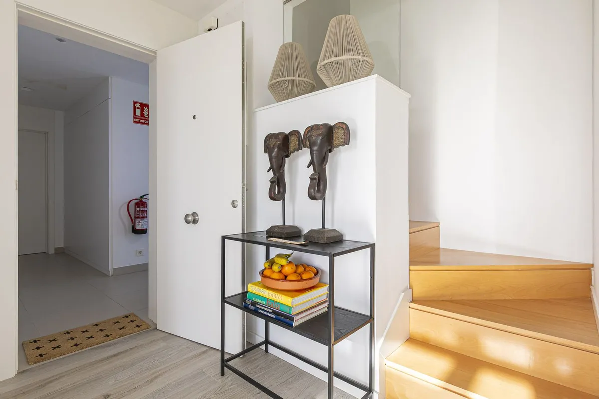 ab1c2593-6c17-471d-b48d-f9df3872c4d2