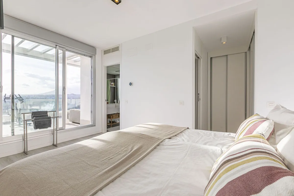 bbb34de4-6ccf-4d80-b18c-4d14144cf303