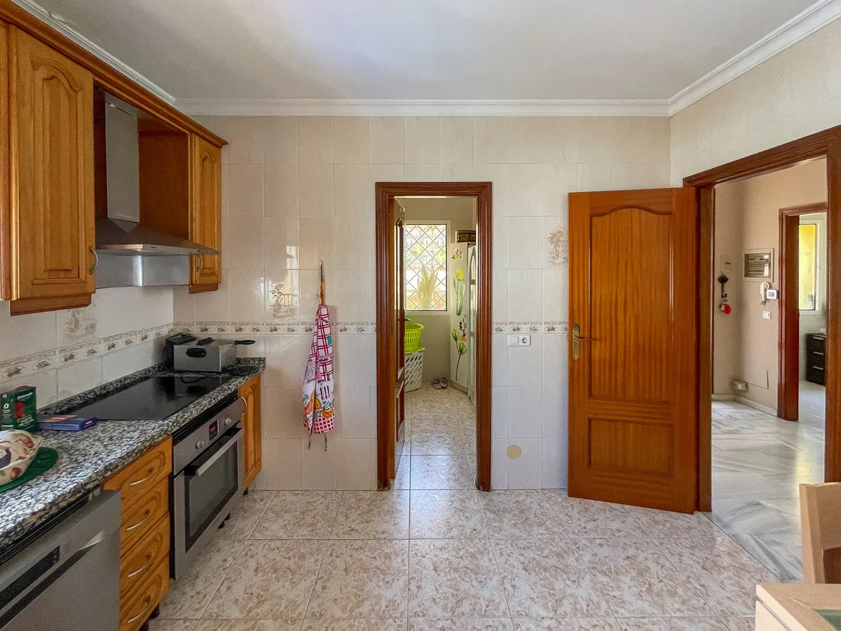 38115384-ebbc-4778-bdea-03aff03e1399