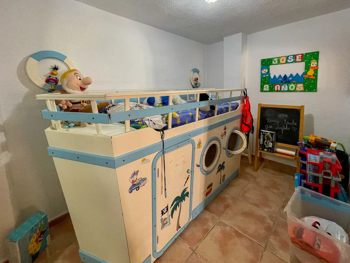 7e7cb5a1-b190-42a5-b6d9-709f8c63d85c