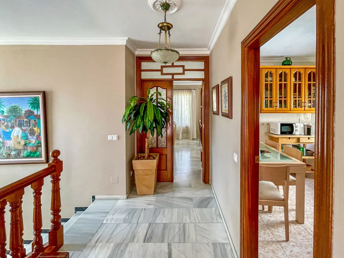 b13eb843-f417-4593-8cb4-8fcad92d01e8