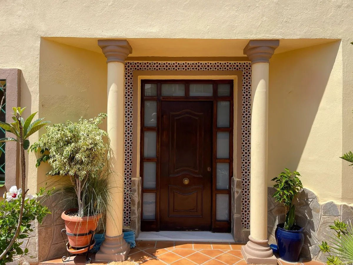 c2b76a97-a760-4d4c-933a-d6df5f754f9a