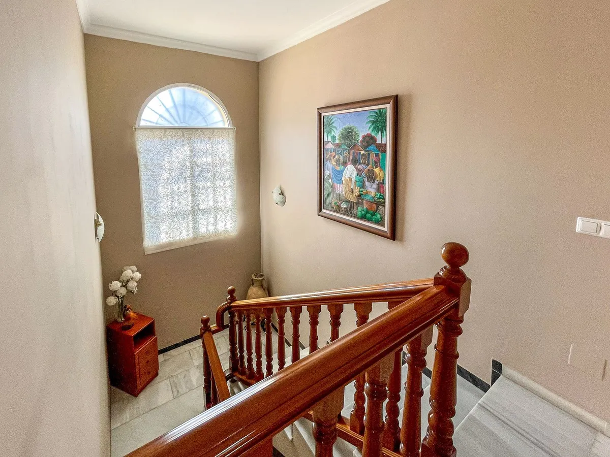 c633f0fd-e9d9-44cd-8a31-bdd8c28feffc