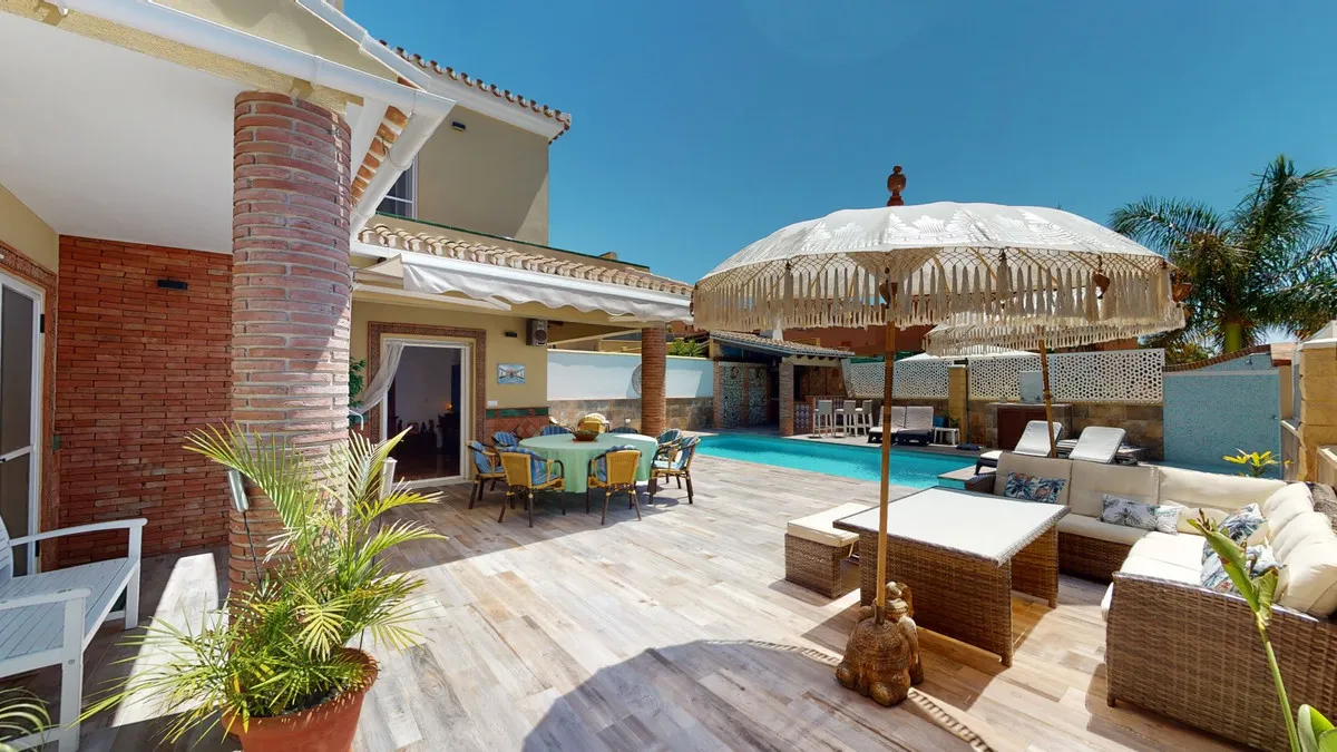 ad4f55d8-53a9-42db-bb31-2ba8e308e429