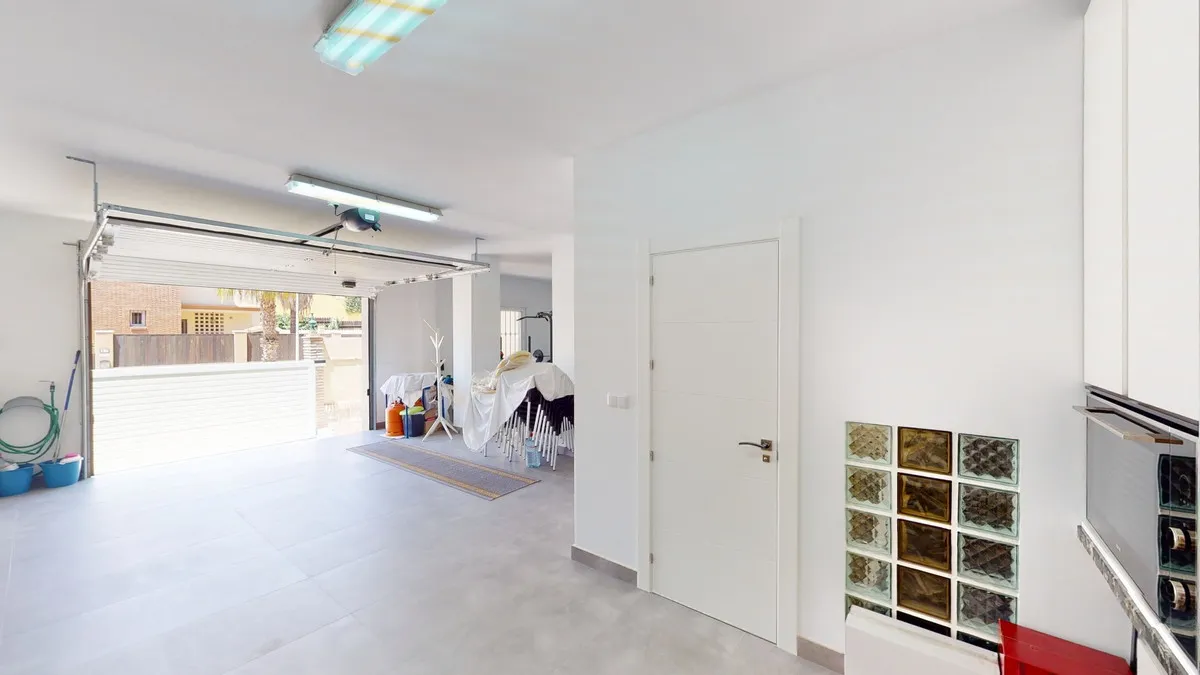 bc7bf002-a2be-4a6f-99a5-52e9087b5549