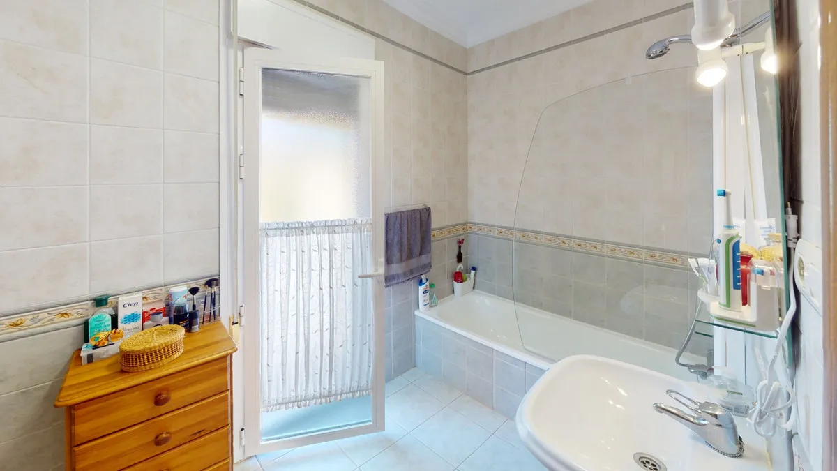 f395af2f-2970-4ef5-9688-d86864ae38f1