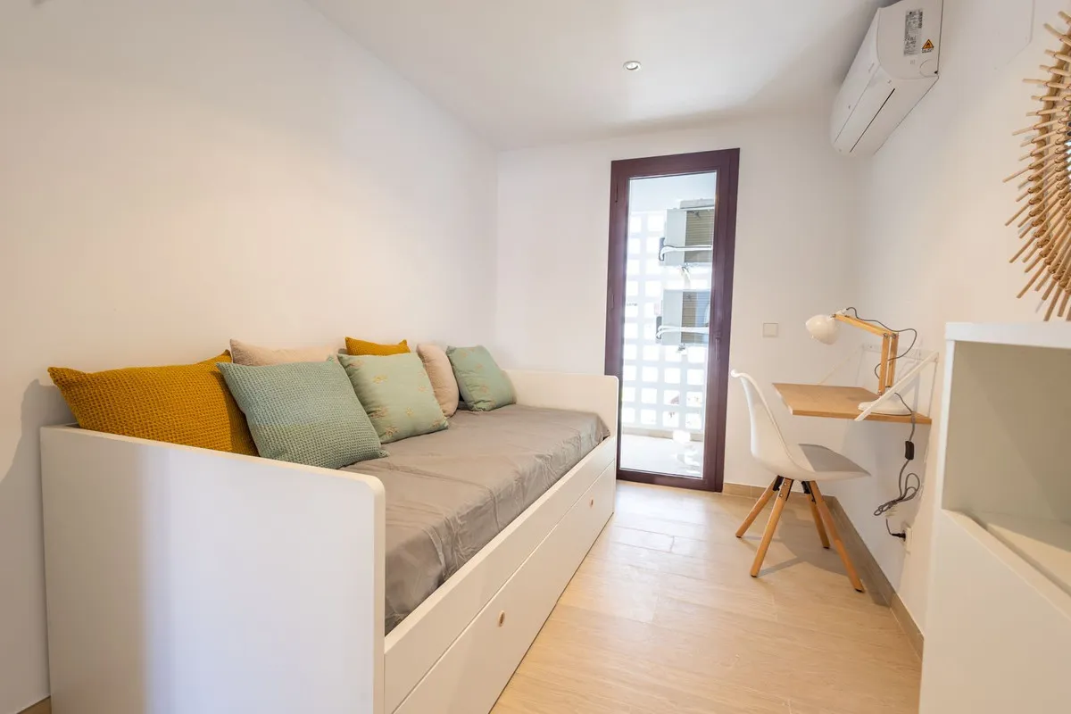 71d3d02a-bf0c-4ac7-a8e4-cb222b60d47f