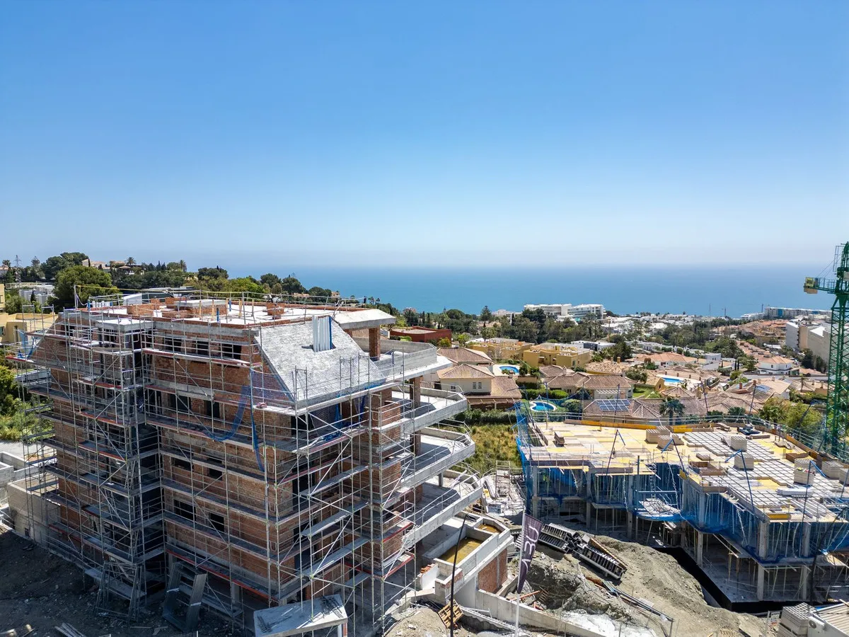 83459bf2-0c92-4b49-a4cc-7e734d3e1ca6