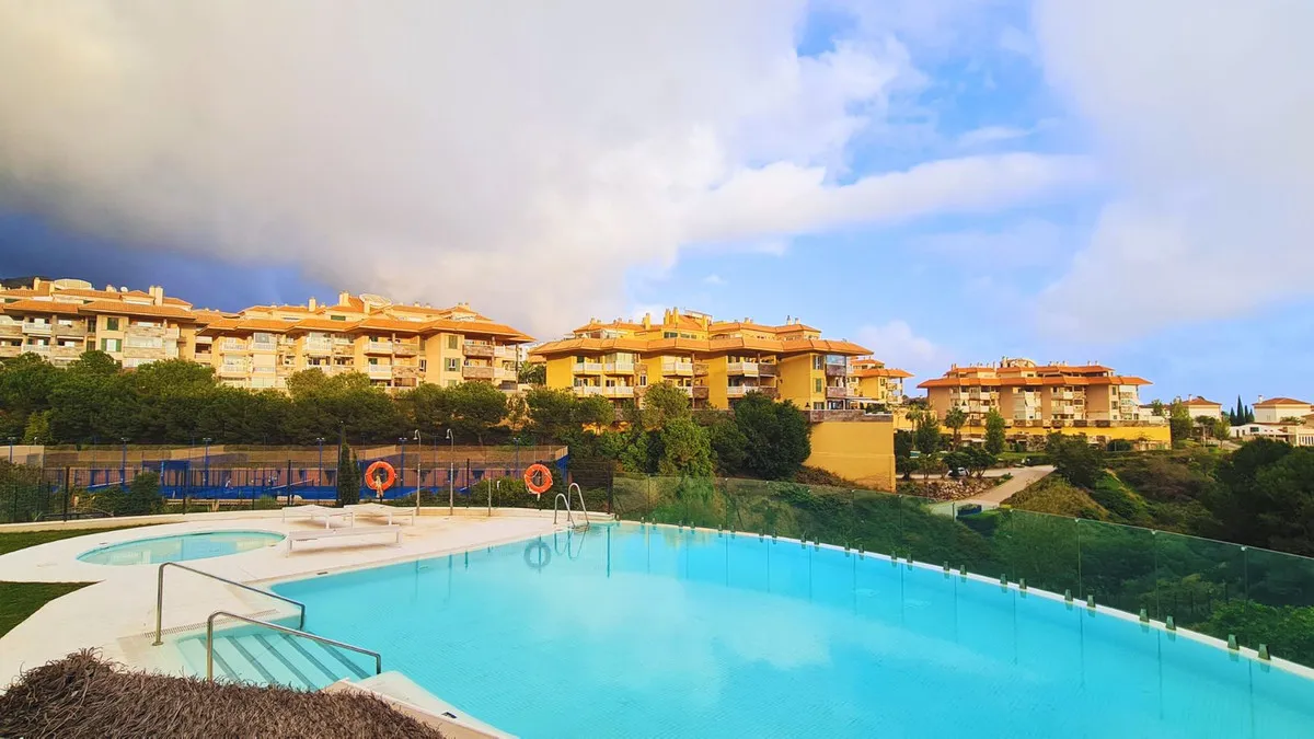 2085fbed-5885-4537-b347-1c812b4c5daf