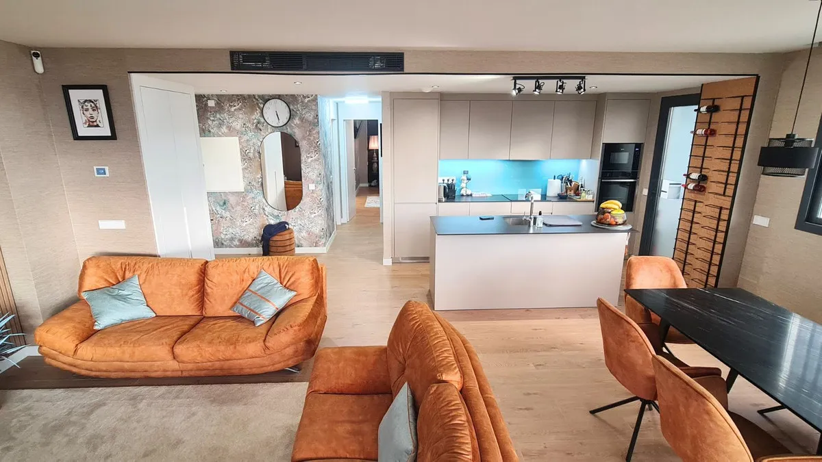 ce0a47b5-e3e1-4c58-bf88-7bdd194e9010