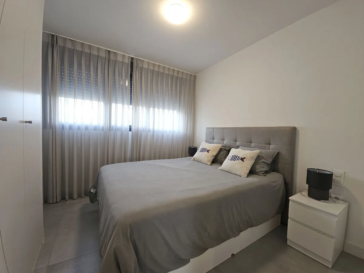 df2d3992-9083-417a-a5b0-796a85d2a846