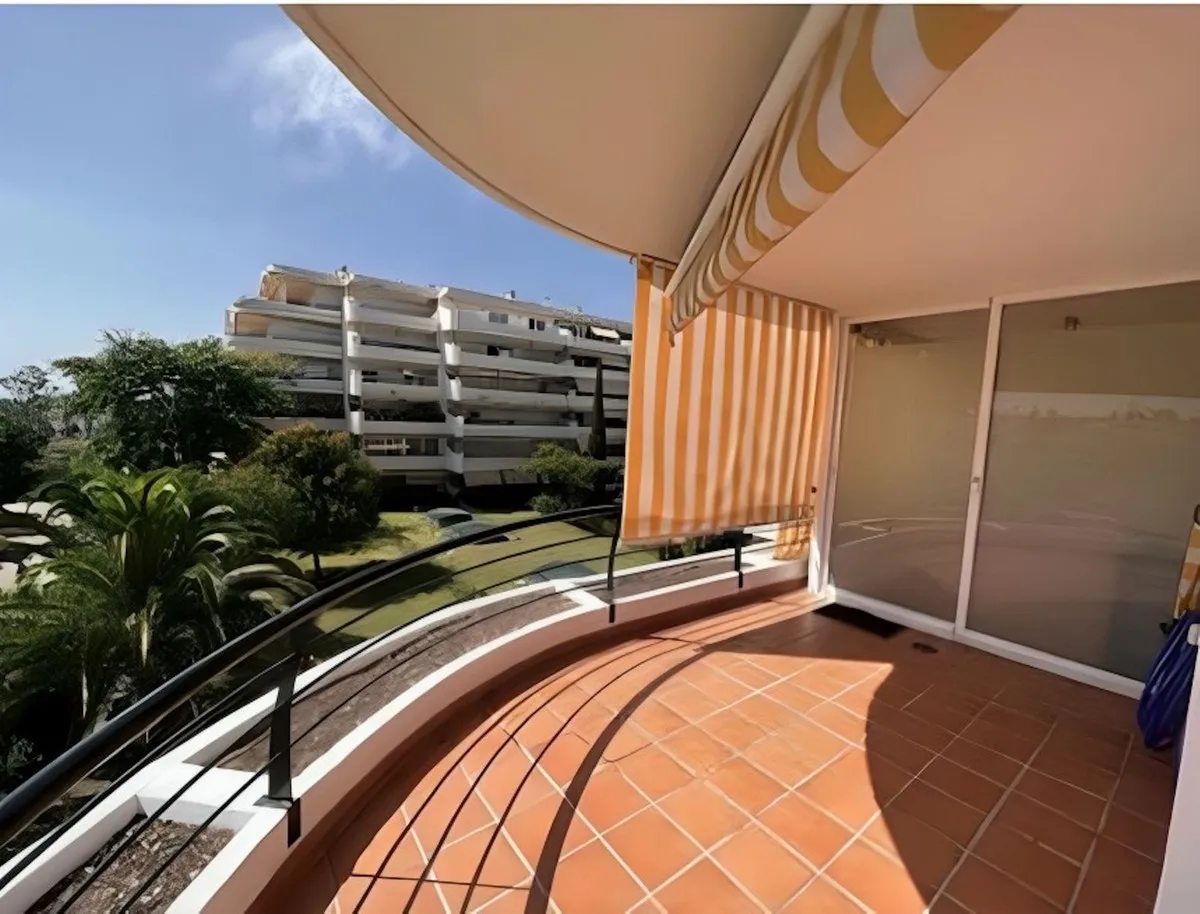 f19e6506-31c0-48ab-b273-e4c6991927a6