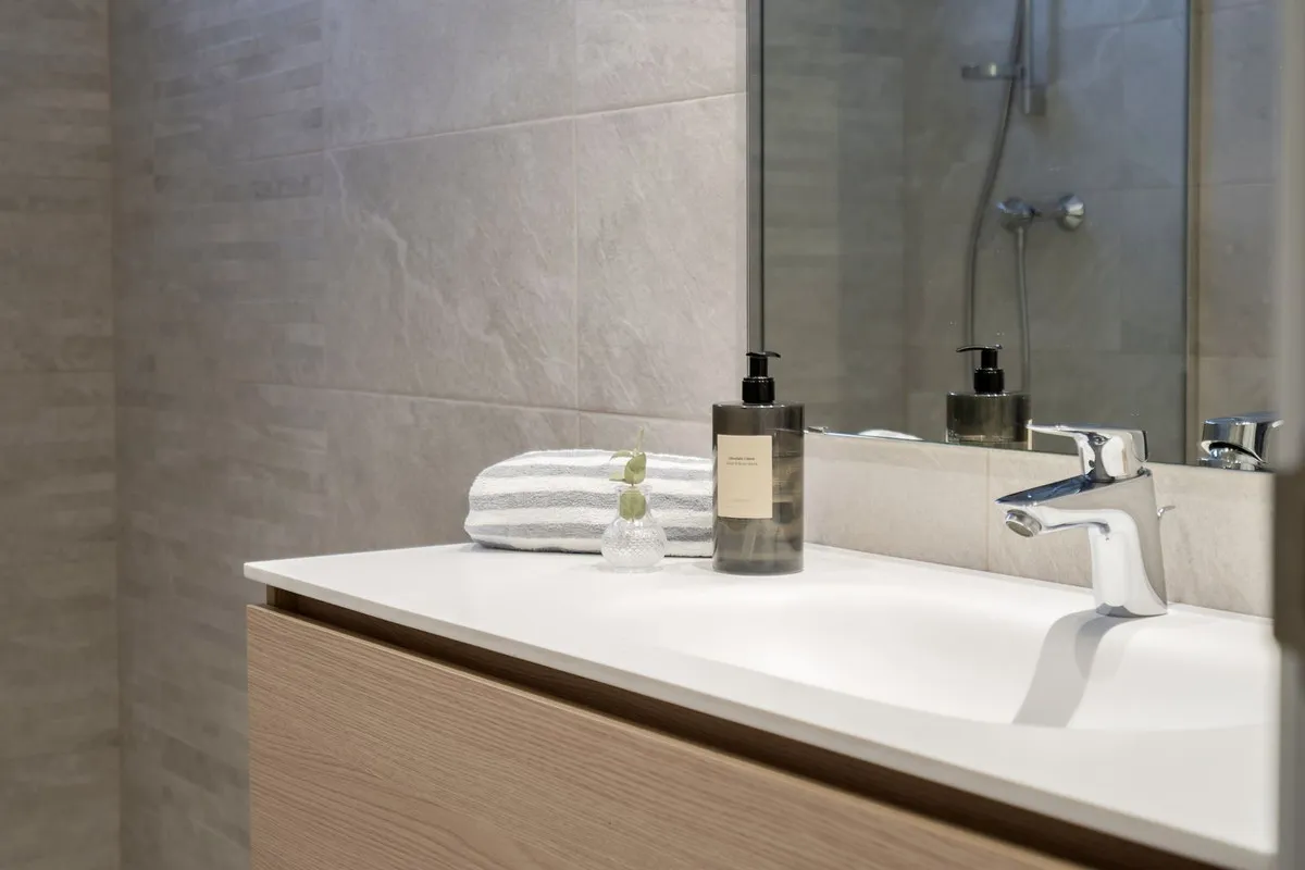 a9a28981-5d44-4979-8ff8-31056a29baf8