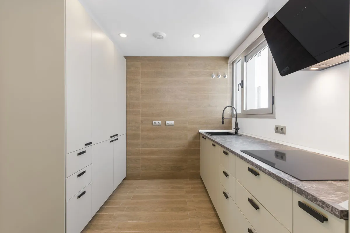 aafeb0a6-1c2d-4179-a4c4-4fbbd906e3ce