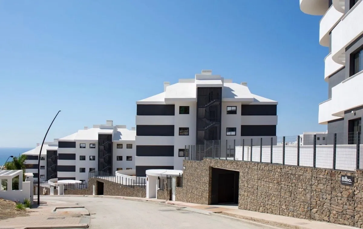 3d8c5b7c-0381-471e-b39f-1c4e1ab0c9b5