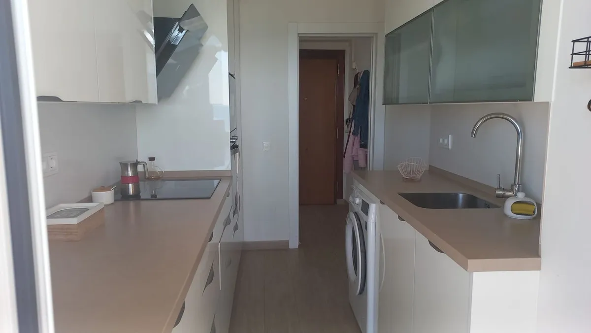 0d2ab5fb-e6f7-4f3b-92a8-8545e6986ff9