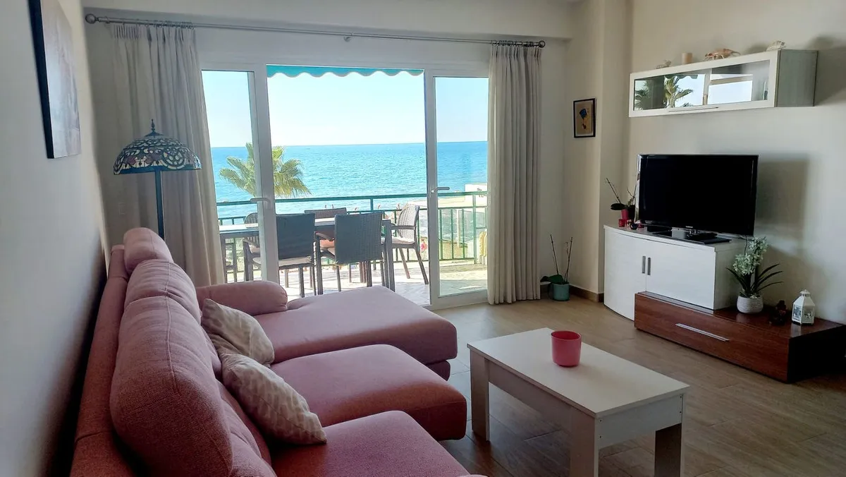 efb47340-4fb9-4c46-9ba7-fa5e996f5196