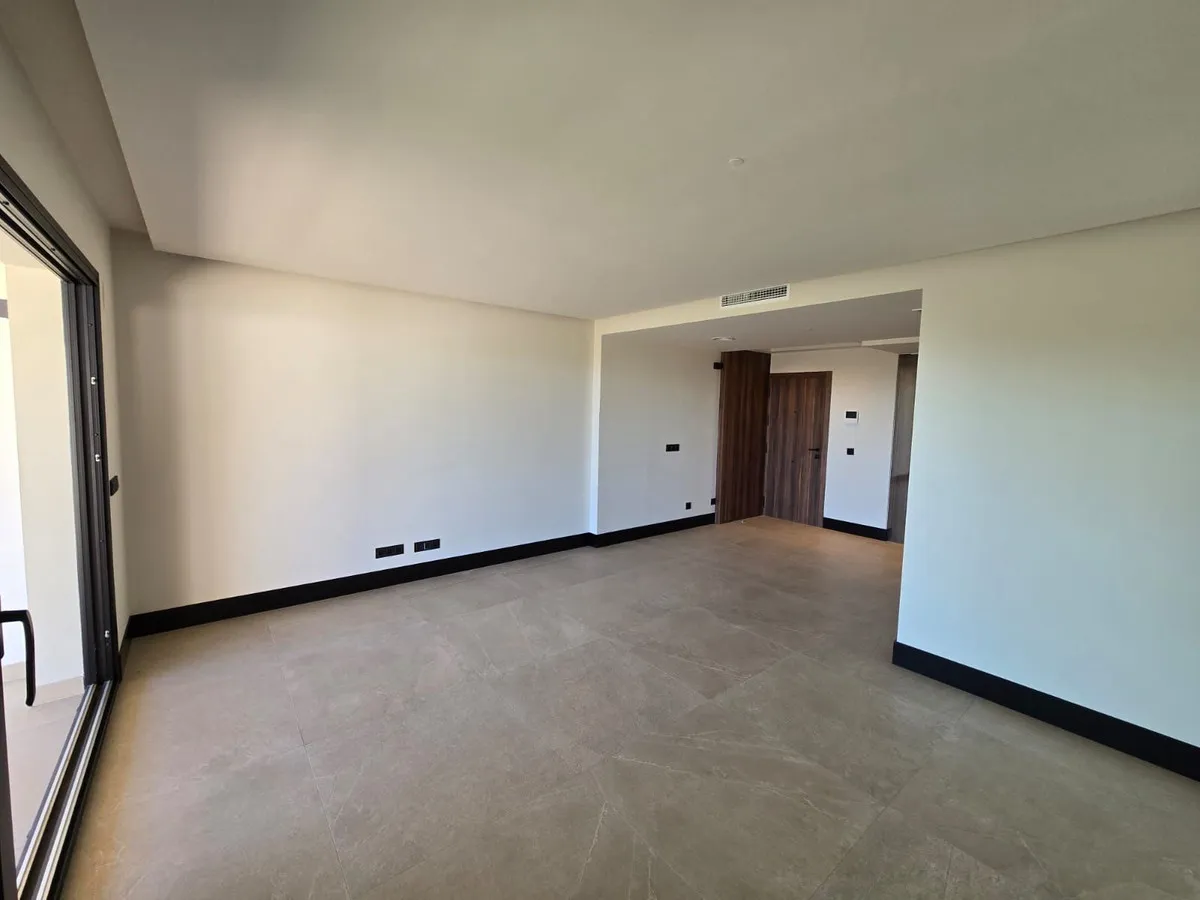 1ccee3e3-6717-4926-ad3e-54dfe647e74f