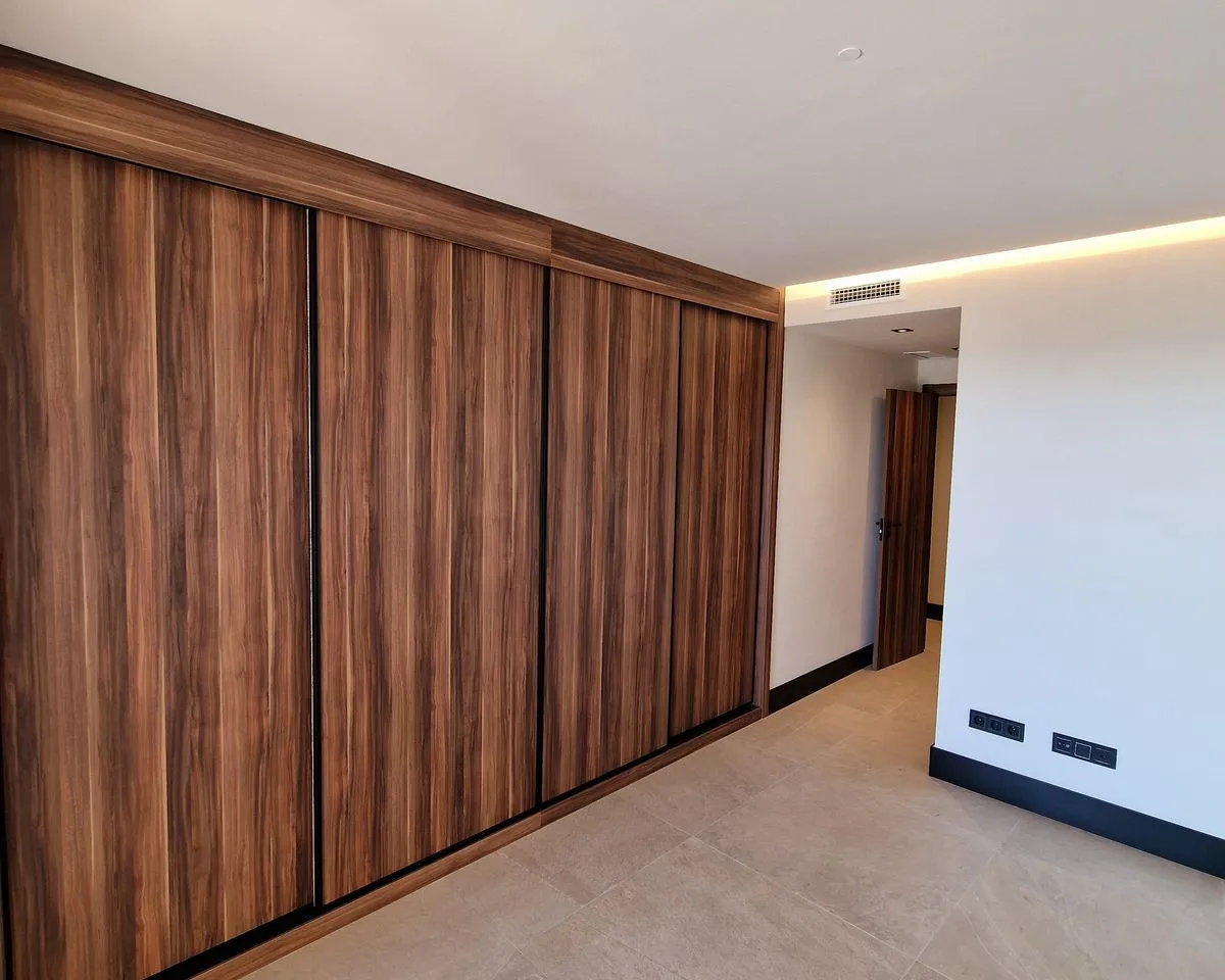 1fc6db1a-7414-4f30-b497-25b9756c884a