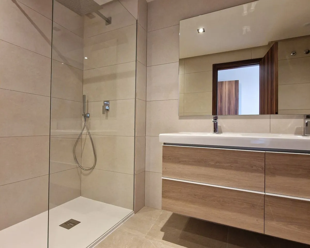 4995bbcc-cfd1-474e-8e26-fb5f388bfb70