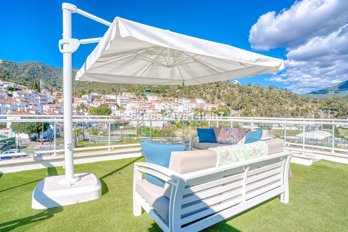 9dddbcf3-1916-4df1-889d-717f0c3dcdf0