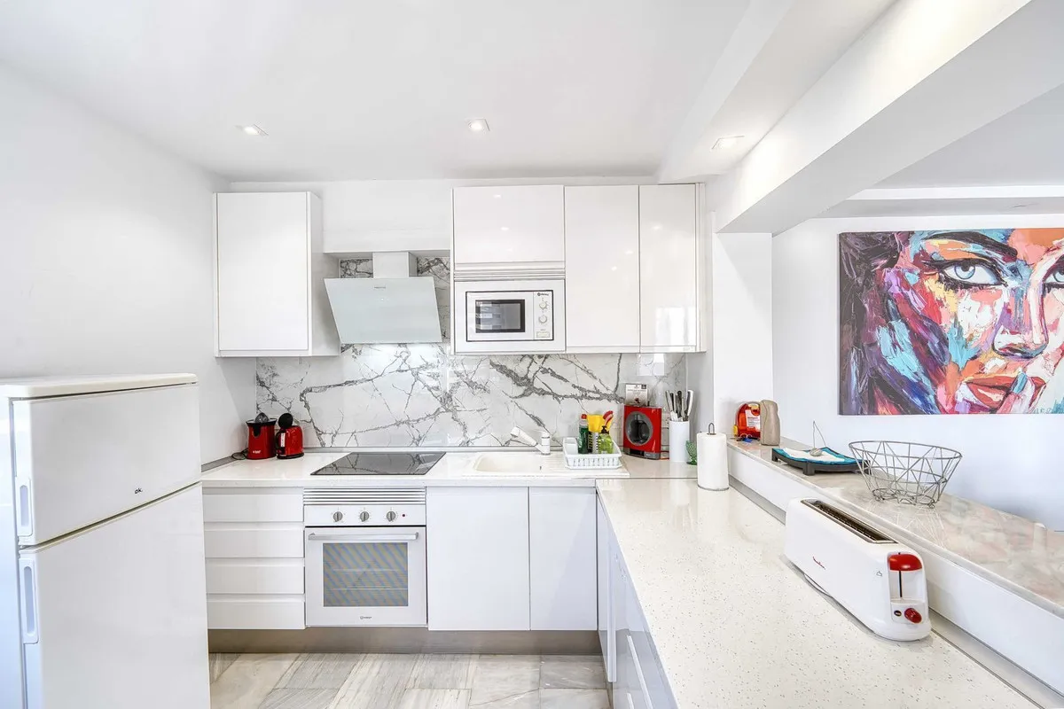 92cd8284-147e-4f59-9ad5-c391c2a7adbc