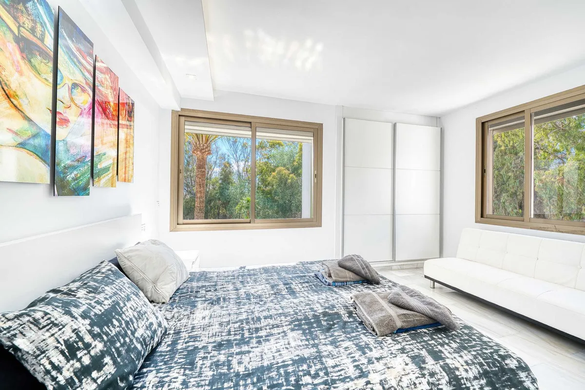 f0c55605-55aa-4853-b4e0-ec1336b1418b