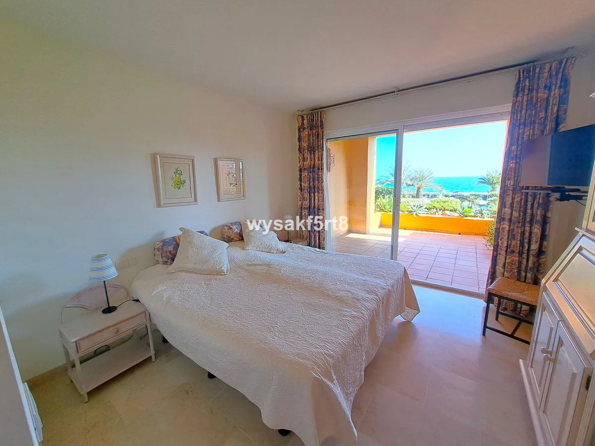 794db008-16e1-4d59-8901-b49c2bc95453