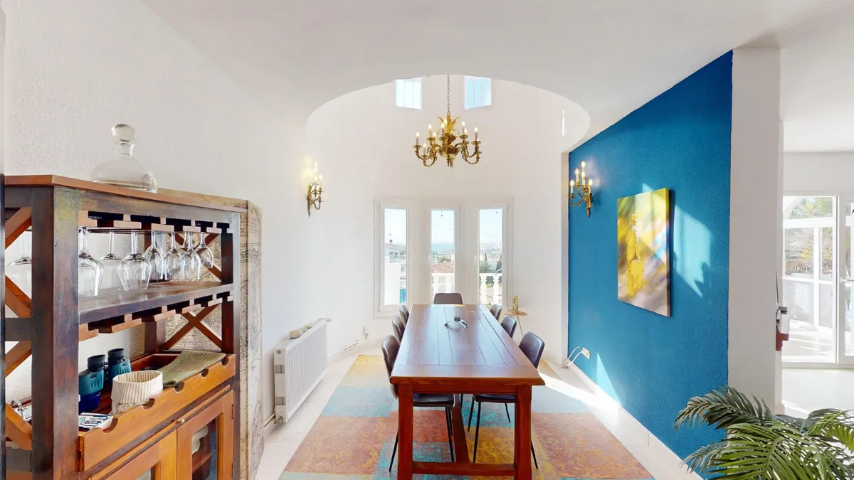 1a65ee04-1973-44e8-990f-2f5df2c7a07e