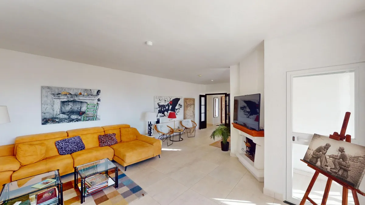 240d47f5-63de-4a43-a640-e331cb39a60e