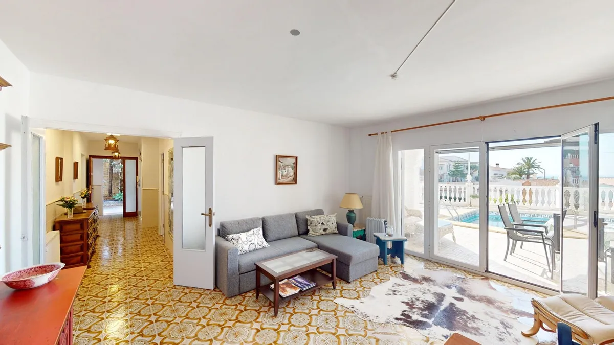 821d144f-9896-49c8-826a-3119694dc503