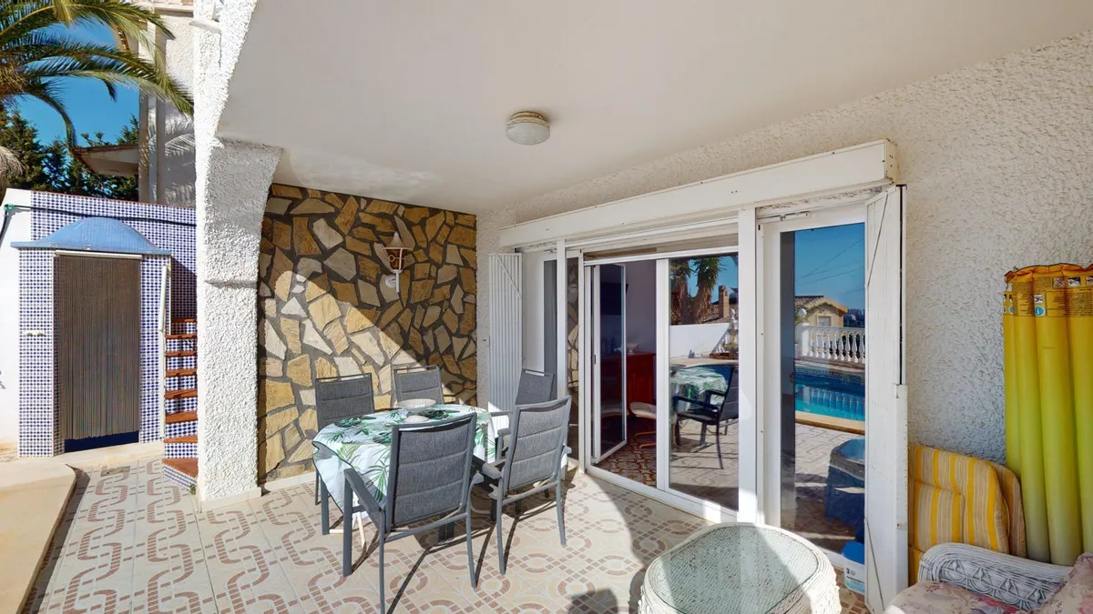 a215bad0-025c-488d-8909-e76d15b31772