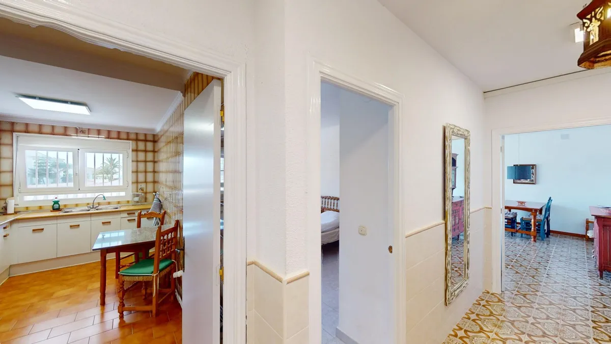 c2c0f81e-db42-43e6-a4ef-6767fca9dfb8