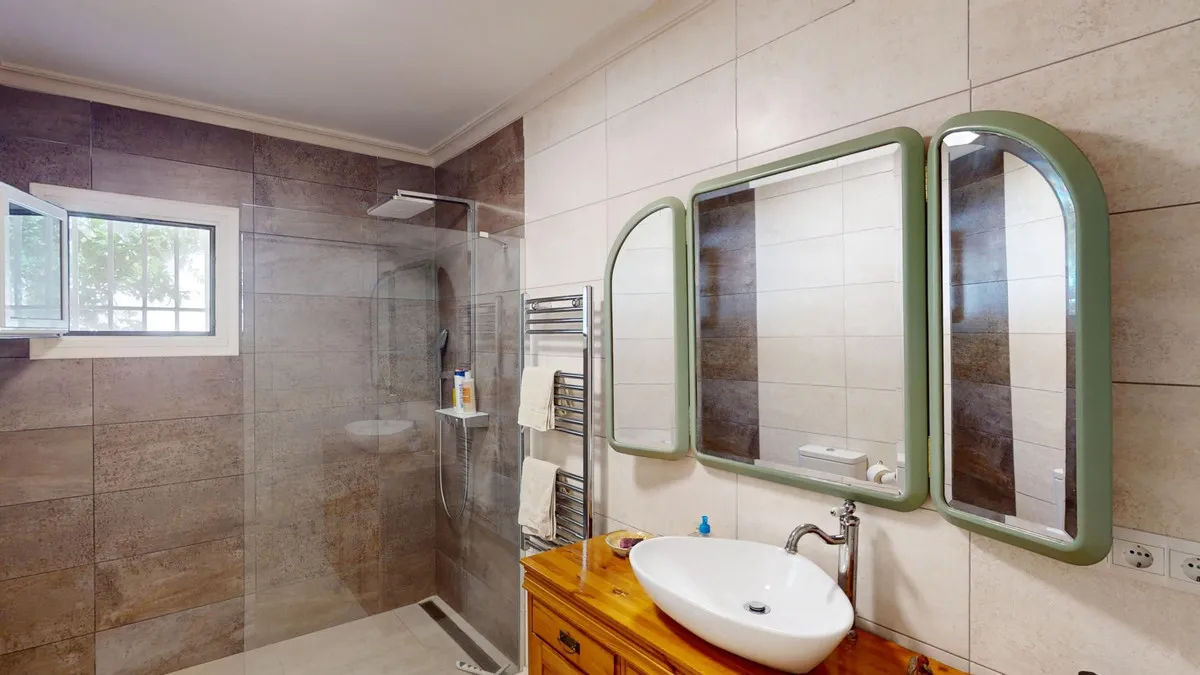 db8cf302-31e4-4e59-9f29-b5625c94fab5